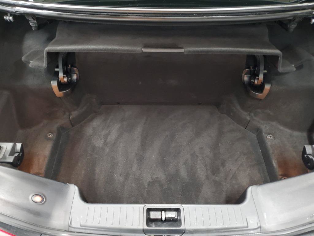 Used 2014 Mercedes-Benz SL 63 AMG image 16