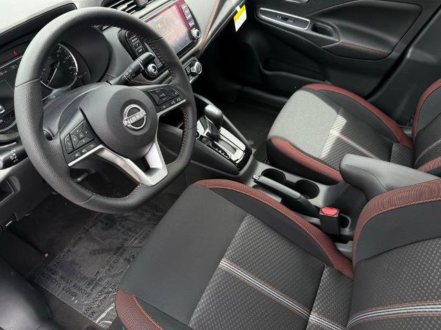New 2025 Nissan Versa SR w/ Trunk Package FWD image 16