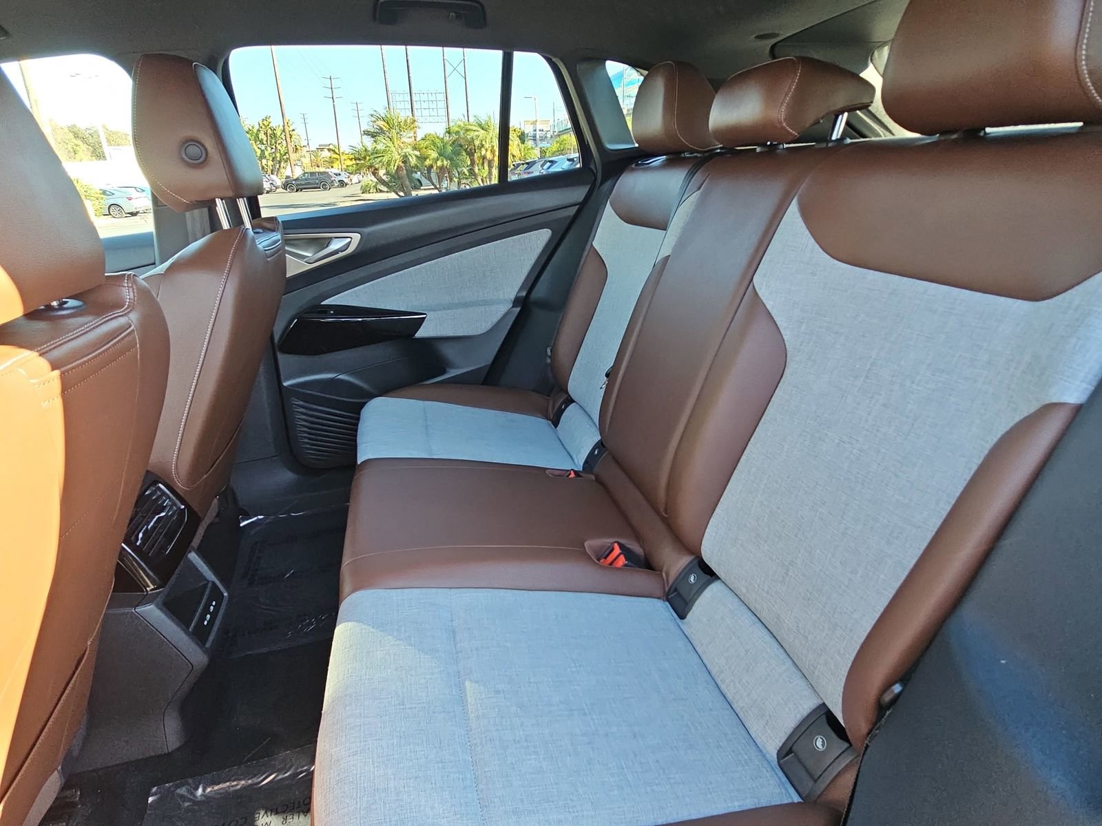 Certified 2023 Volkswagen ID.4 2WD image 12