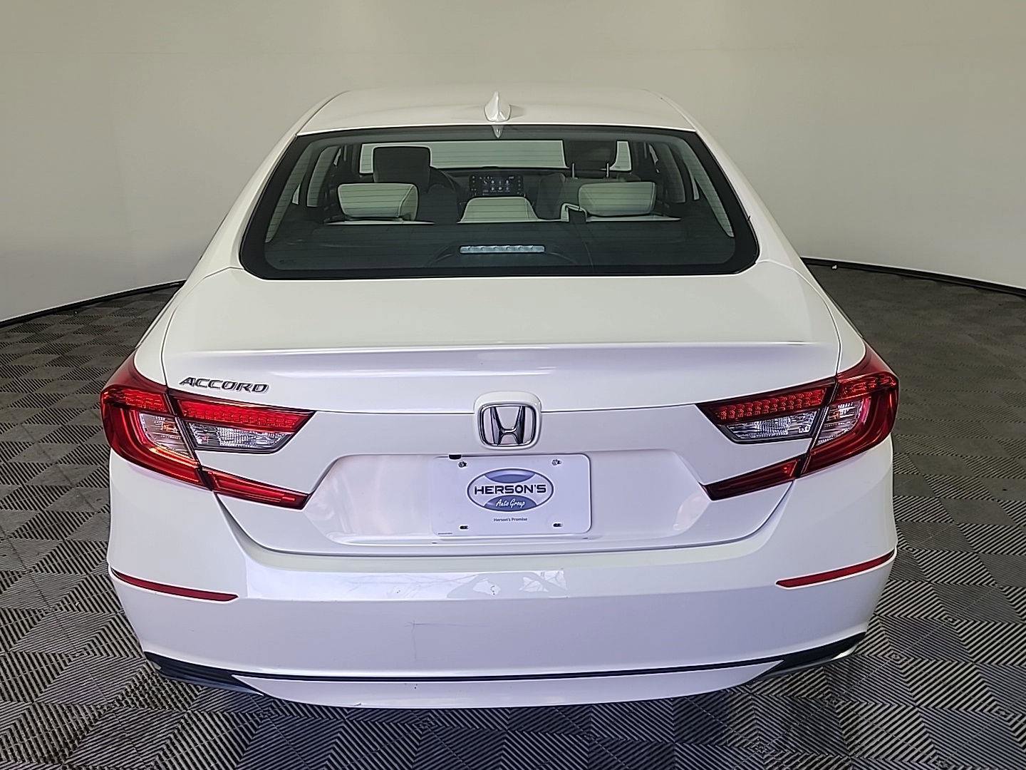 Certified 2018 Honda Accord EX-L image 5