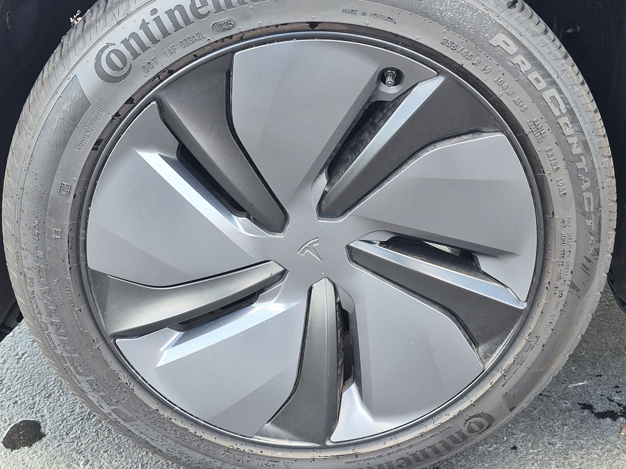 Used 2026 Tesla Model Y Long Range RWD image 13