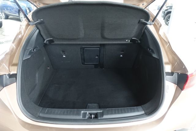 Used 2019 INFINITI QX30 AWD image 20