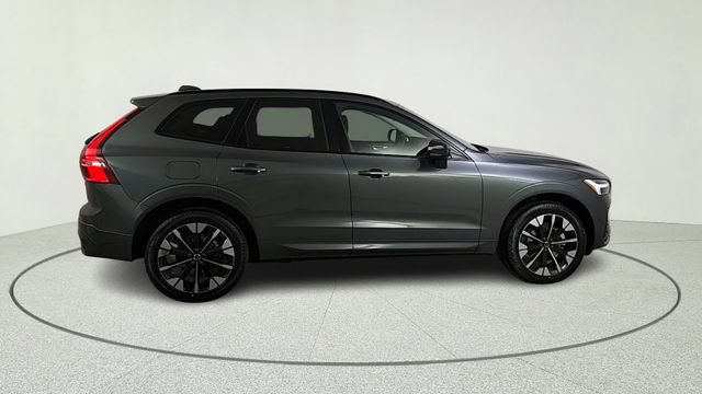 New 2026 Volvo XC60 B5 Plus w/ Protection Package AWD/4WD image 8