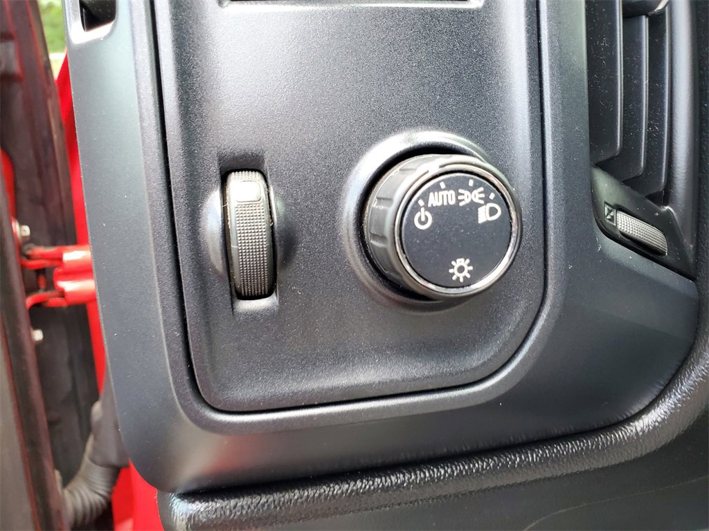 Used 2016 Chevrolet Silverado 1500 Custom image 7