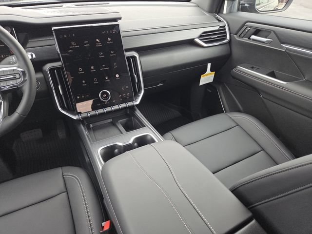 New 2026 GMC Acadia Elevation w/ Elevation Premium Package AWD/4WD image 32