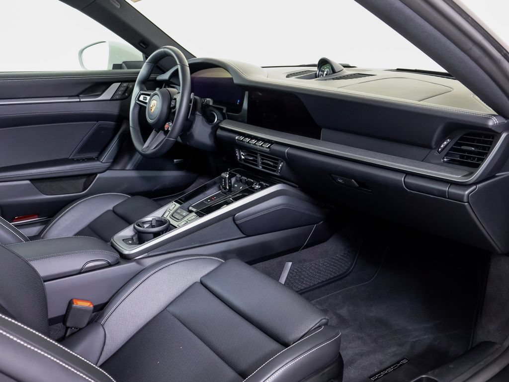 Certified 2026 Porsche 911 Carrera RWD image 7