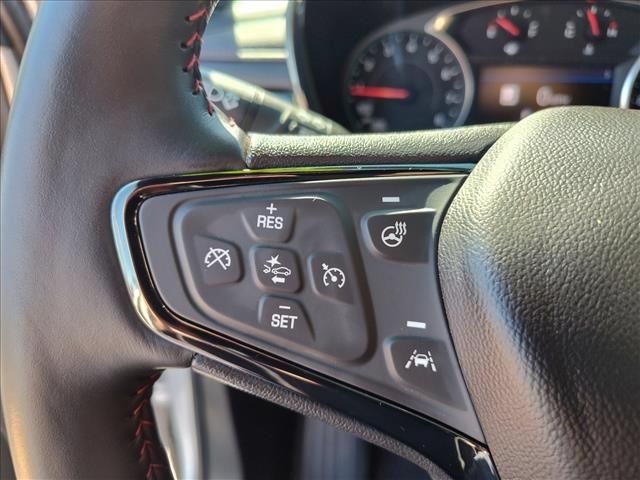 Certified 2022 Chevrolet Equinox RS w/ Infotainment Package FWD image 17