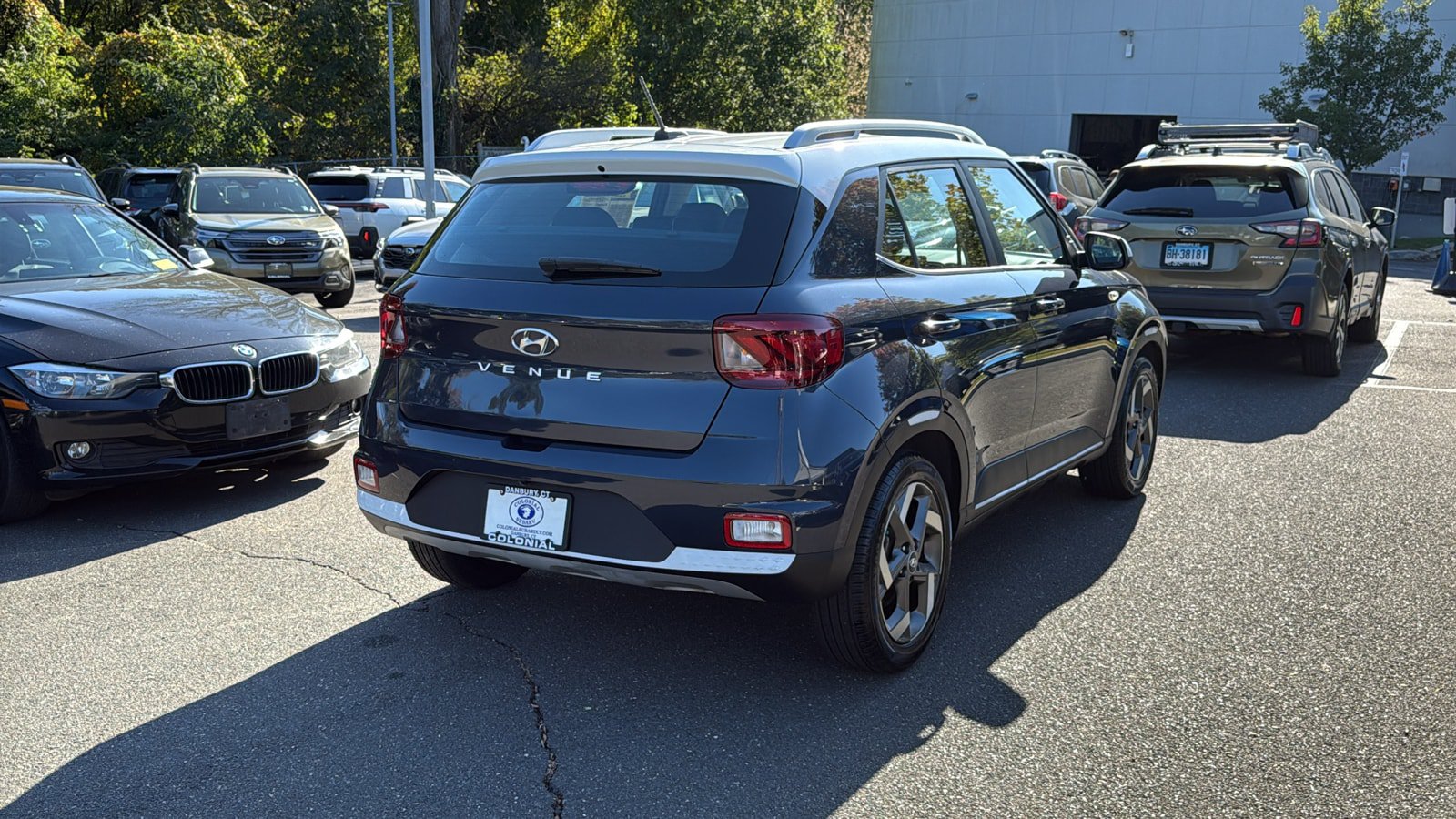 Used 2024 Hyundai Venue Limited FWD image 5
