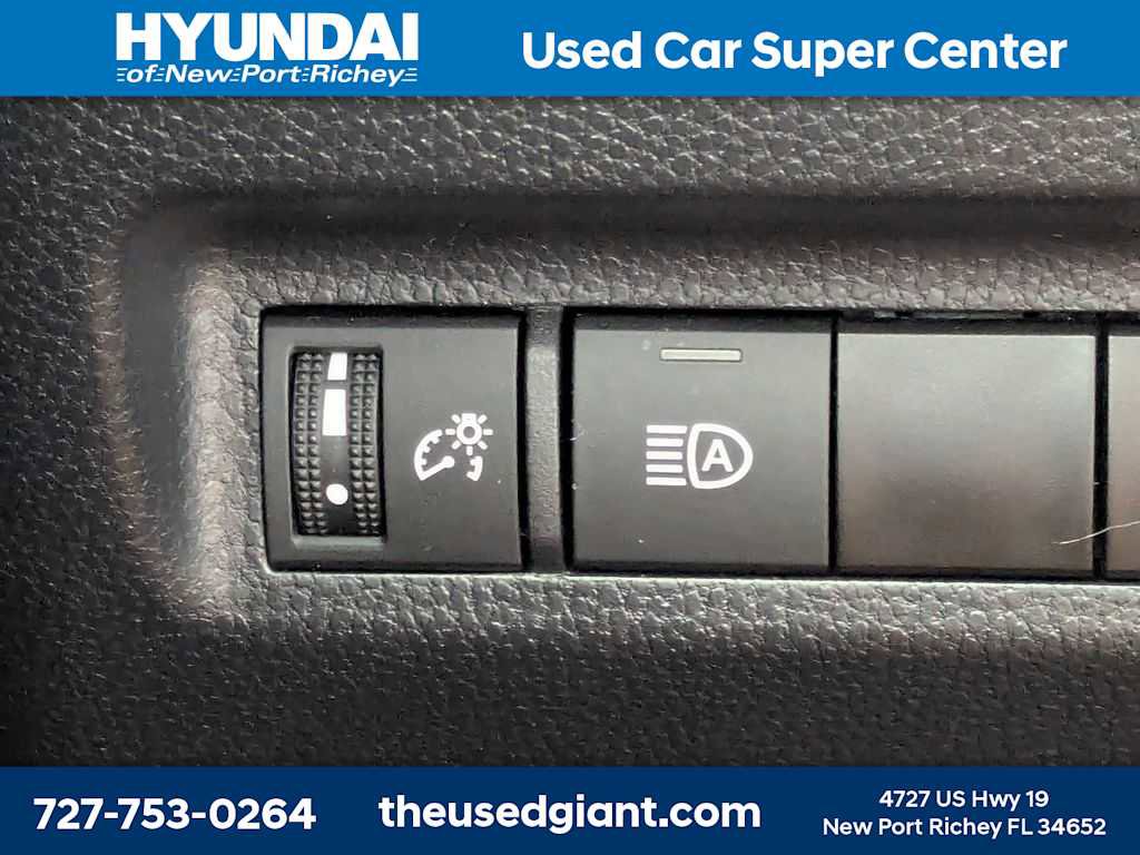 Used 2024 Toyota RAV4 XLE w/ Convenience Package image 34