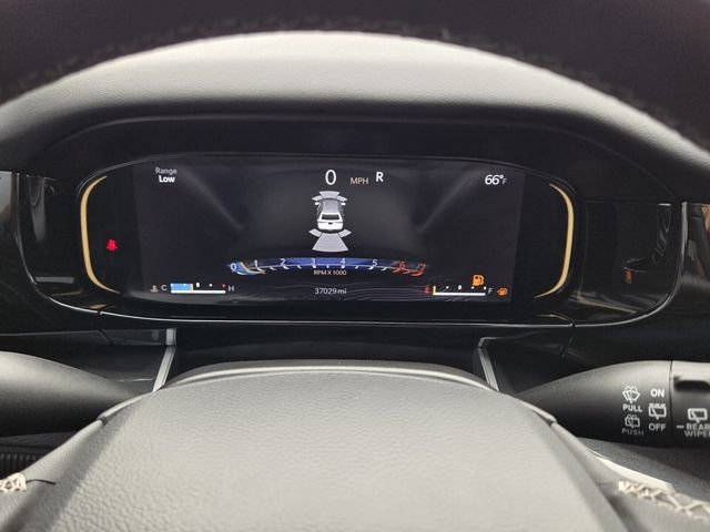 Used 2023 Jeep Wagoneer 4WD image 28