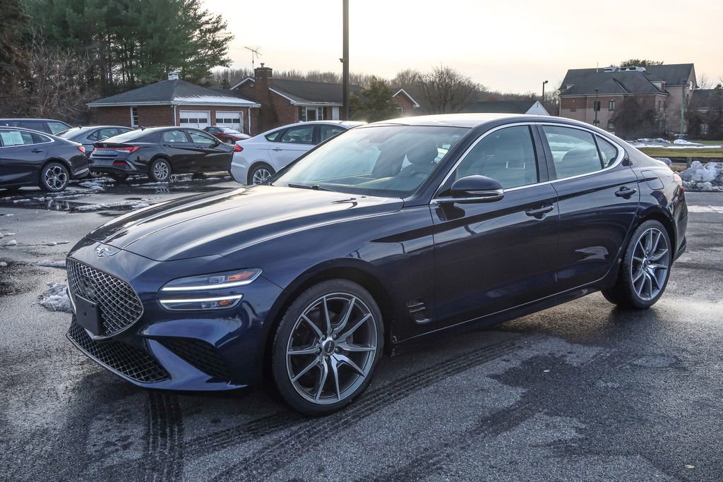 Used 2023 Genesis G70 2.0T image 4