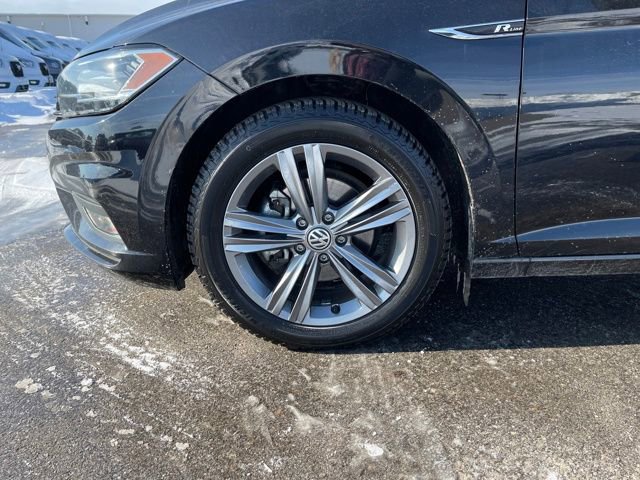 Used 2021 Volkswagen Jetta R-Line w/ R-Line Cold Weather Package image 22