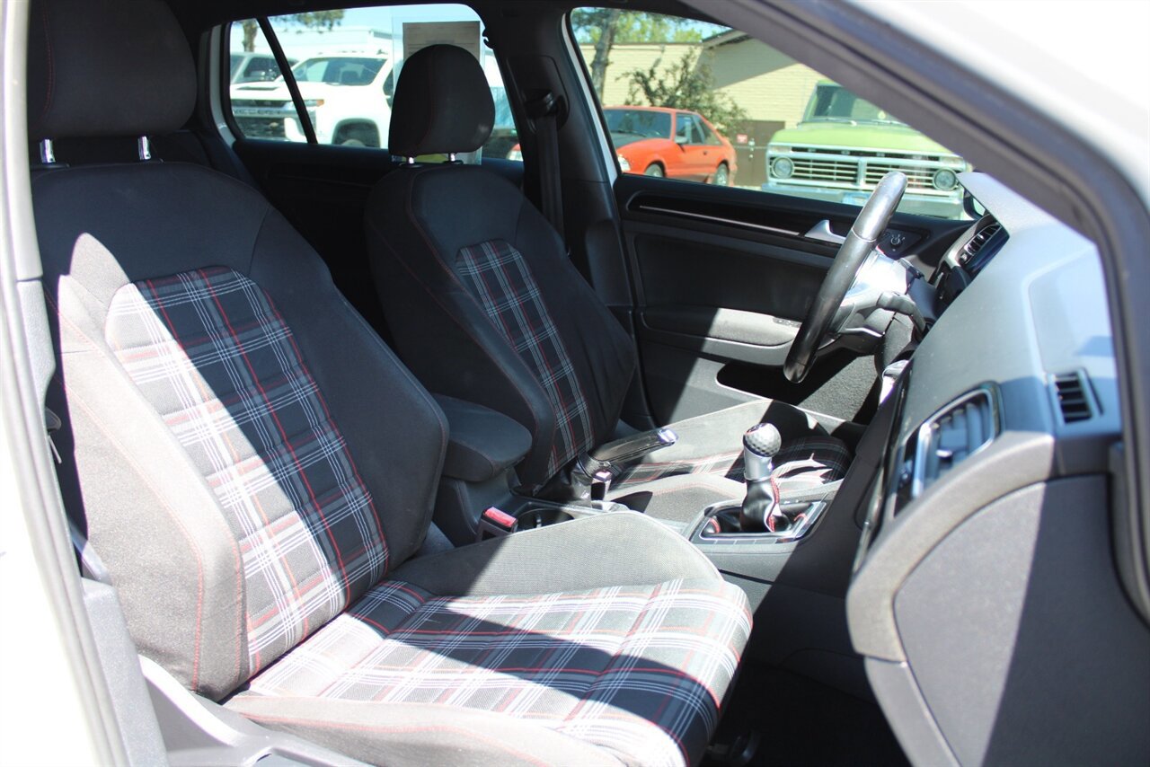 Used 2017 Volkswagen GTI S FWD image 21