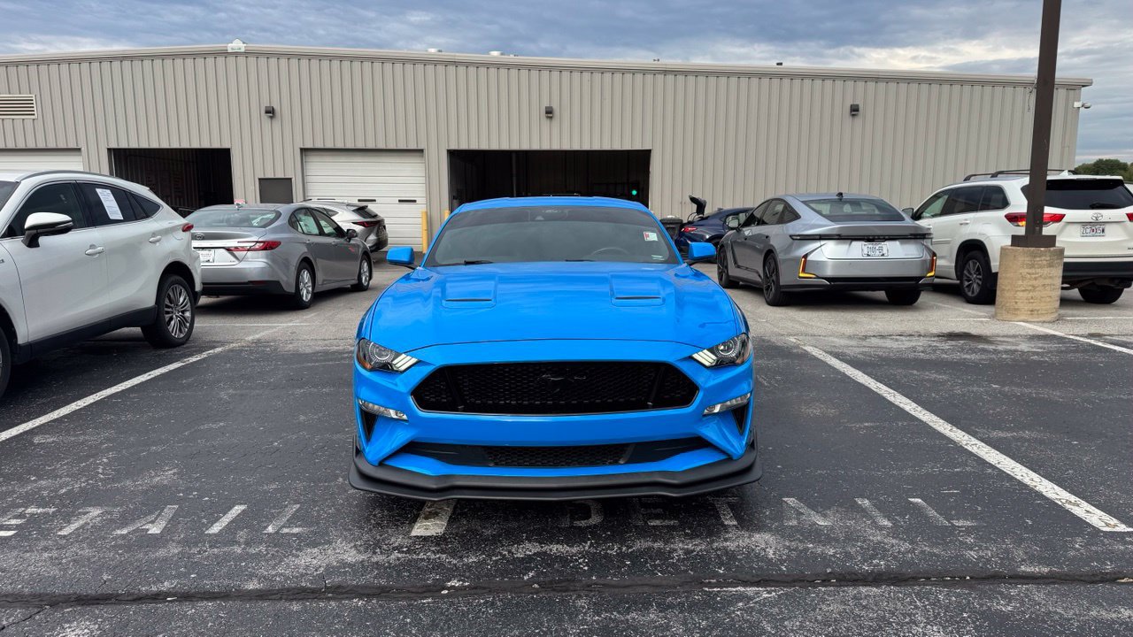 Used 2023 Ford Mustang GT Premium RWD image 3