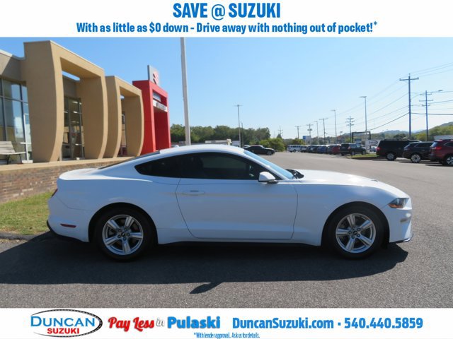 Used 2019 Ford Mustang Coupe image 2