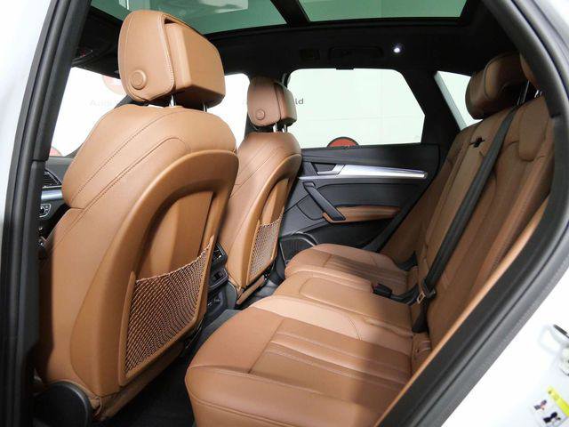 Used 2025 Audi Q5 2.0T Premium Plus w/ Premium Plus Package image 14
