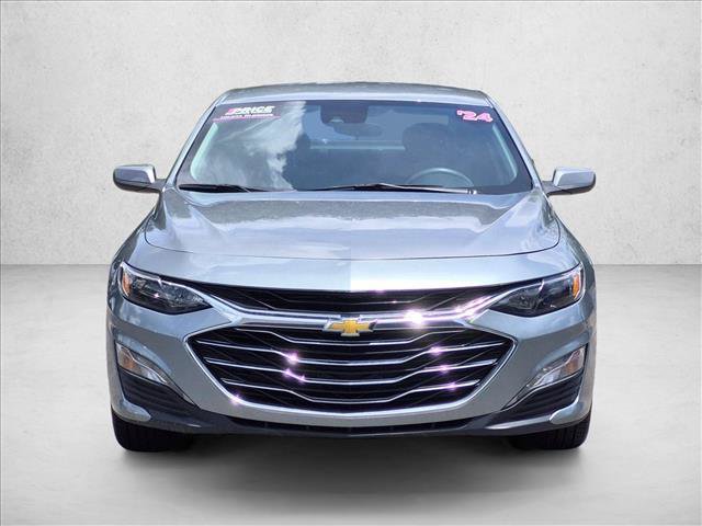 Used 2024 Chevrolet Malibu LT FWD image 2