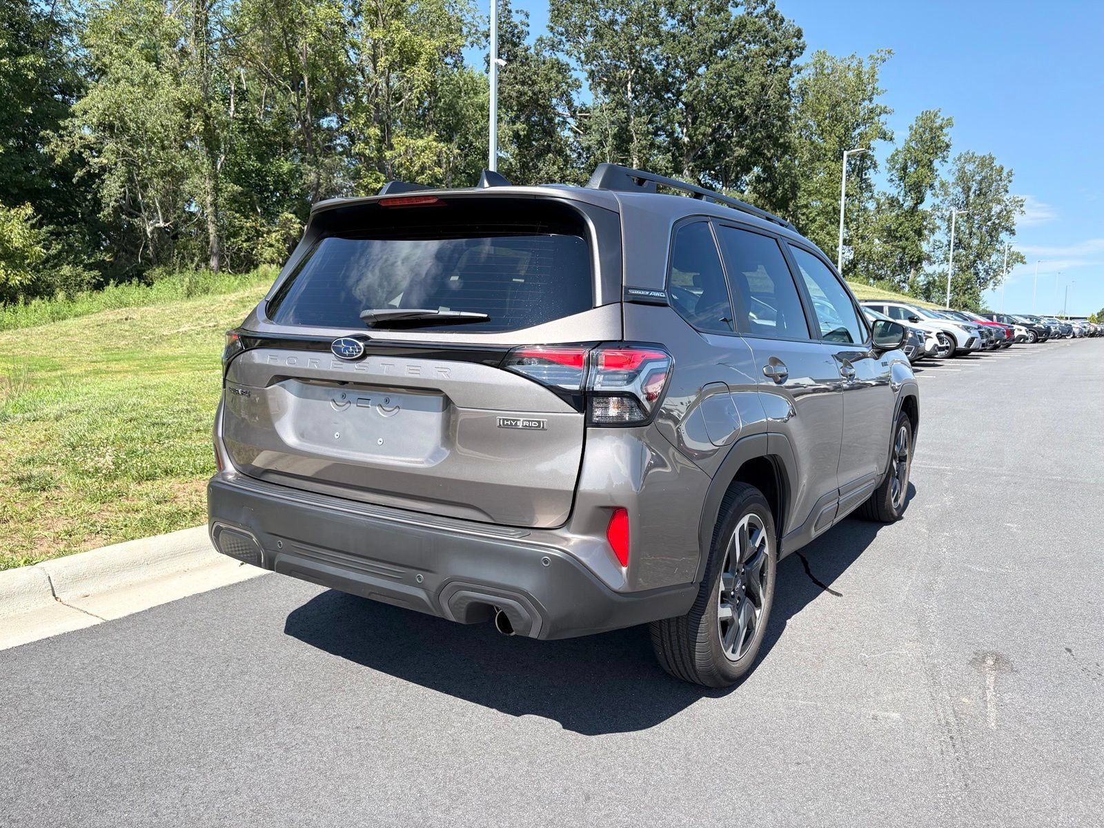 Used 2025 Subaru Forester Limited w/ Popular Package AWD/4WD image 9