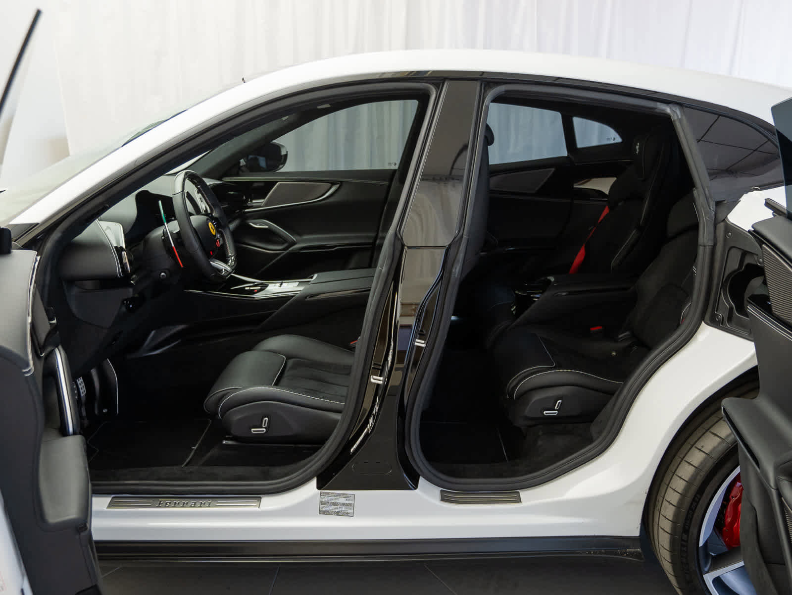 Certified 2025 Ferrari Purosangue image 18
