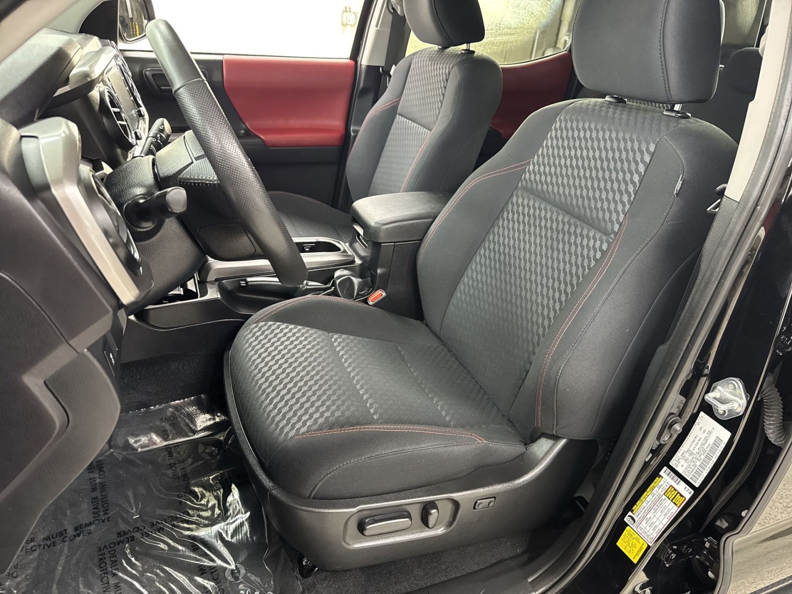 Used 2023 Toyota Tacoma SR5 AWD/4WD image 14