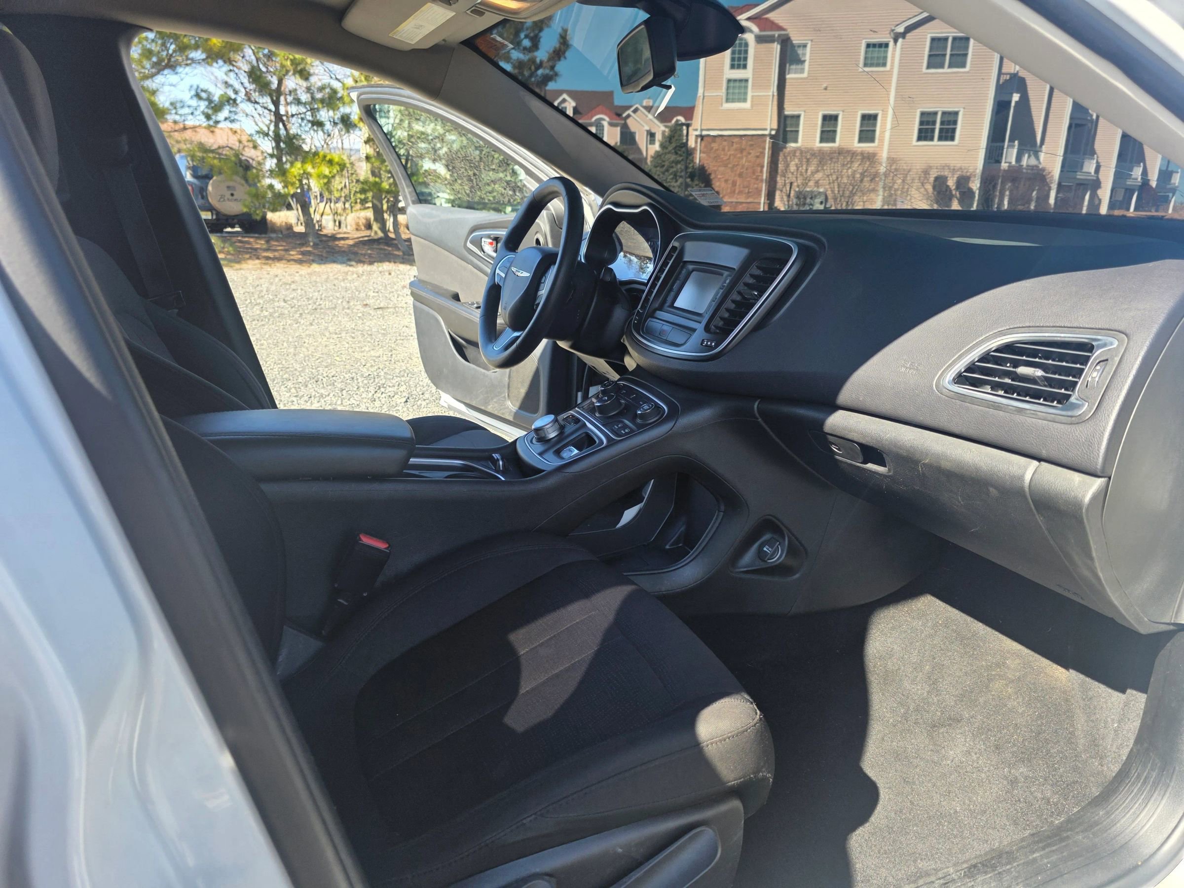 Used 2015 Chrysler 200 Limited image 14