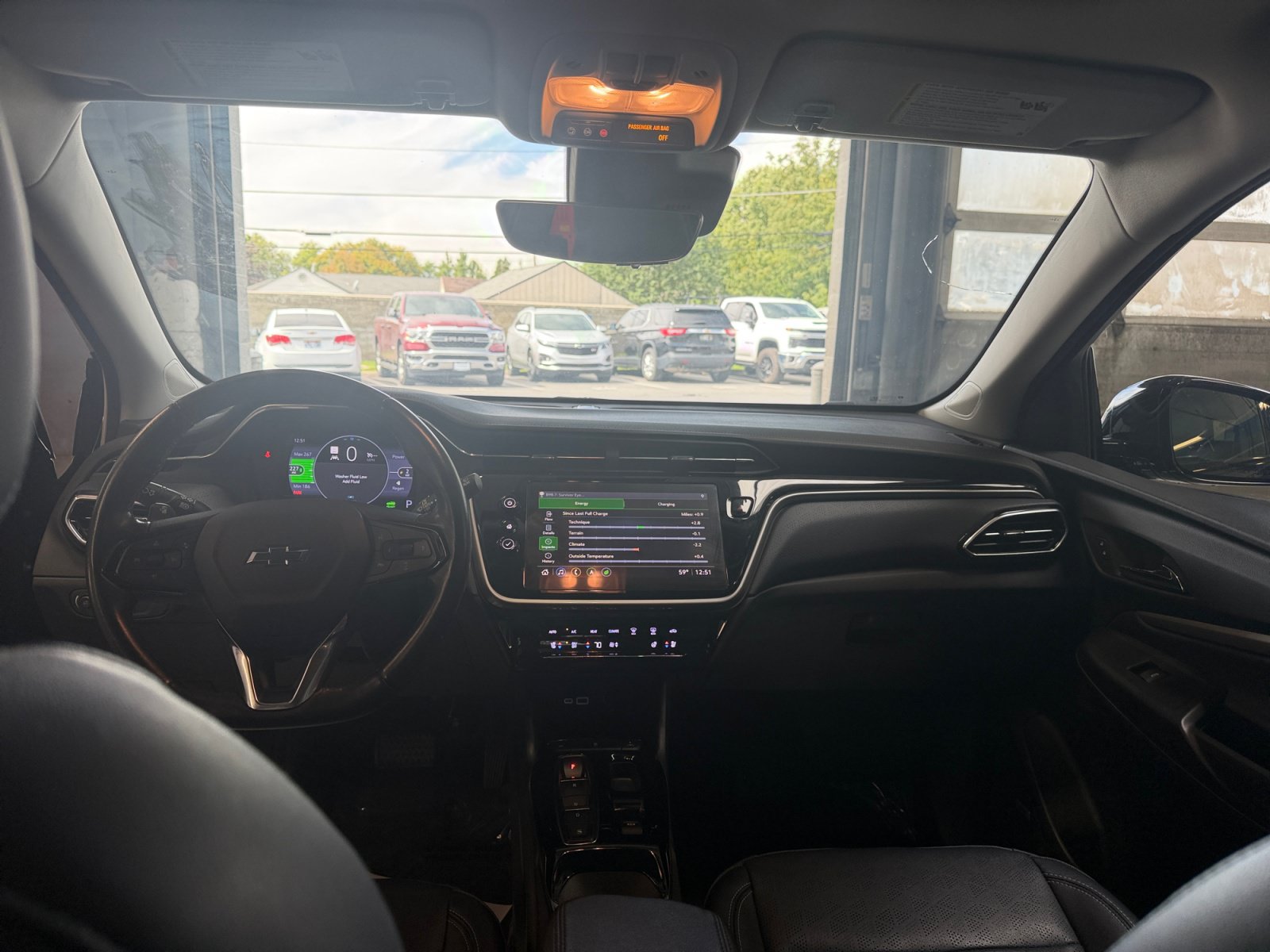 Used 2022 Chevrolet Bolt EUV Premier w/ Sun & Sound Package FWD image 17
