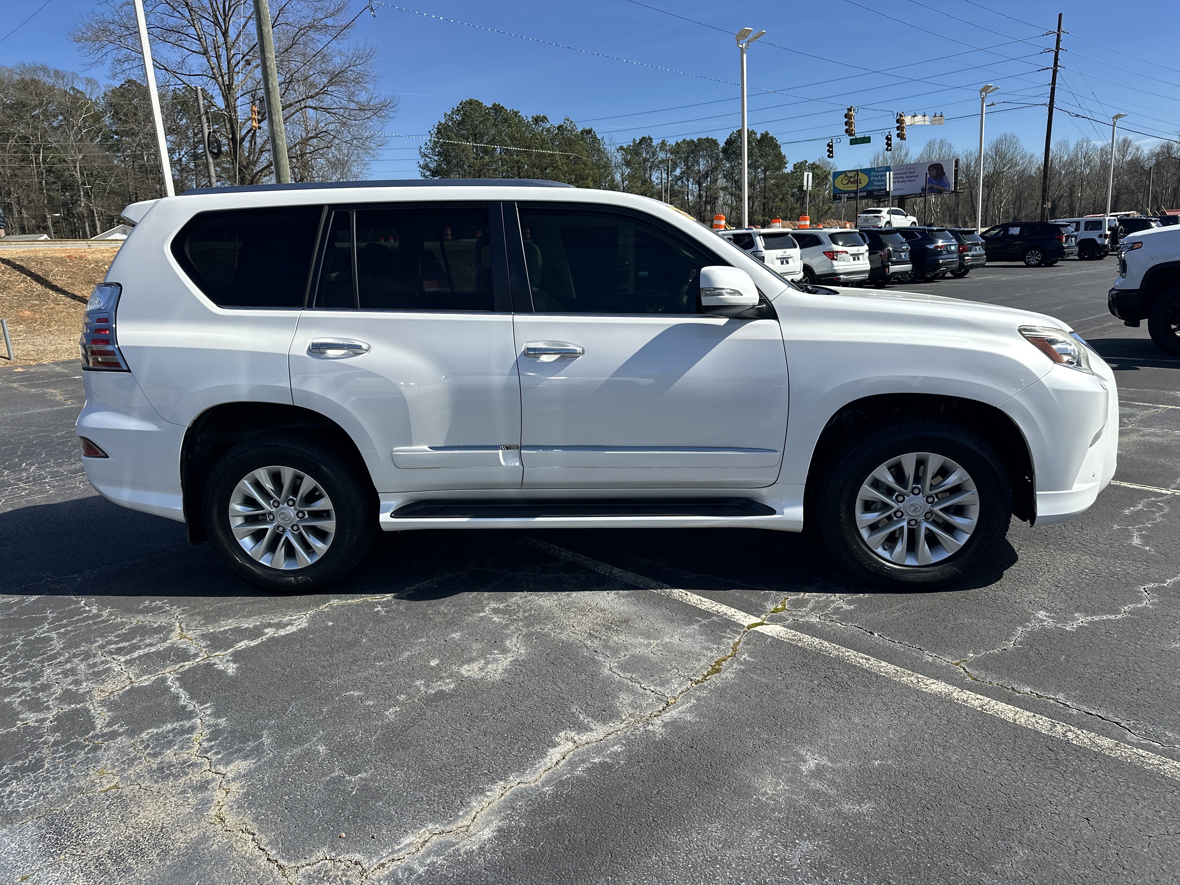Used 2016 Lexus GX 460 w/ Premium Package image 9