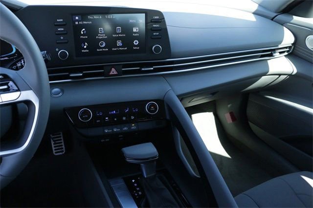 Used 2026 Hyundai Elantra Sport image 13