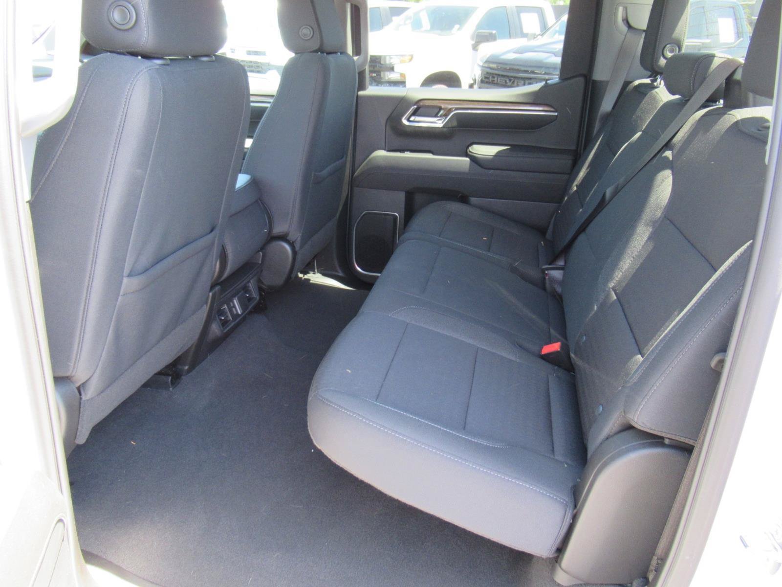 Certified 2024 Chevrolet Silverado 1500 LT AWD/4WD image 28