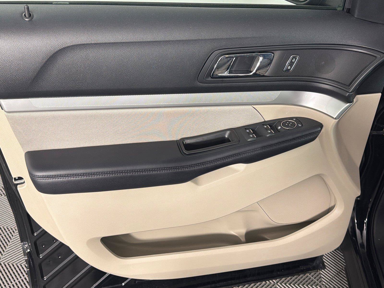 Used 2018 Ford Explorer FWD image 10