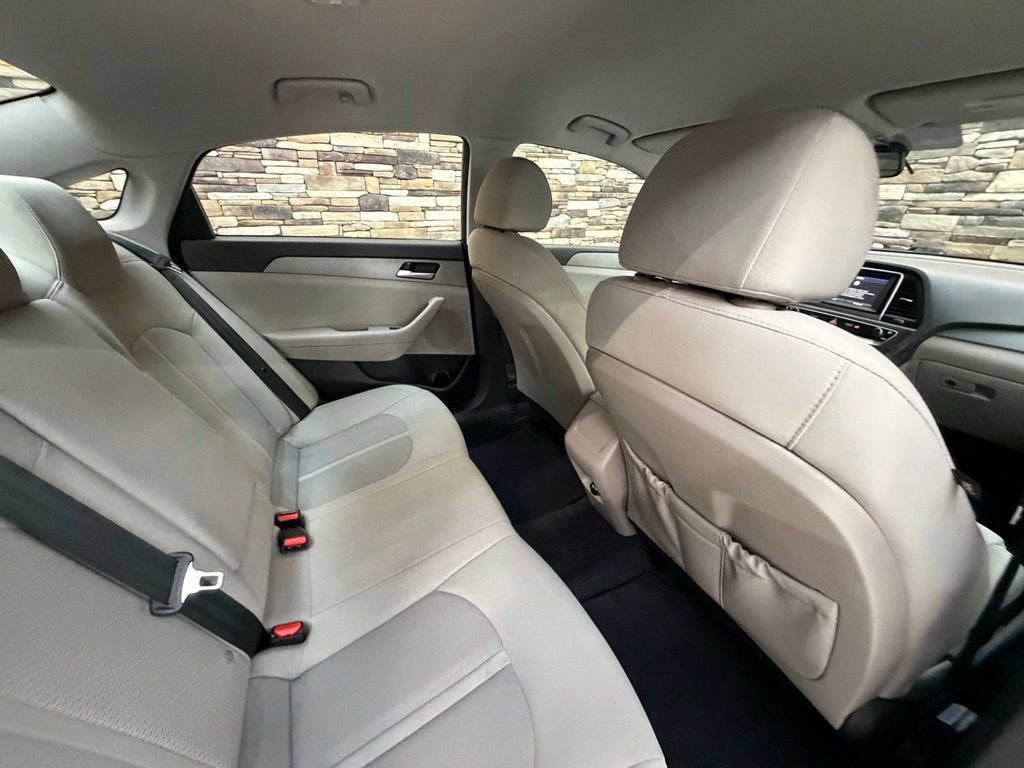 Used 2018 Hyundai Sonata SE FWD image 46