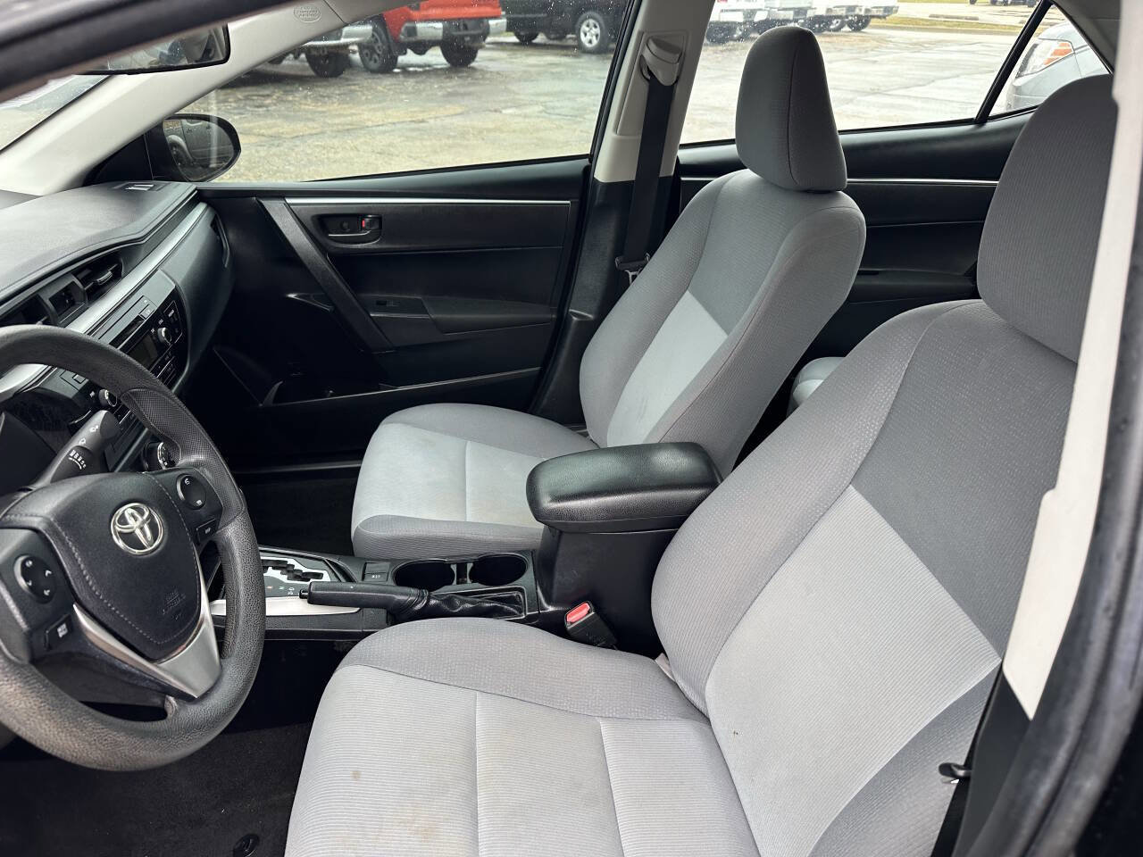 Used 2014 Toyota Corolla L FWD image 12