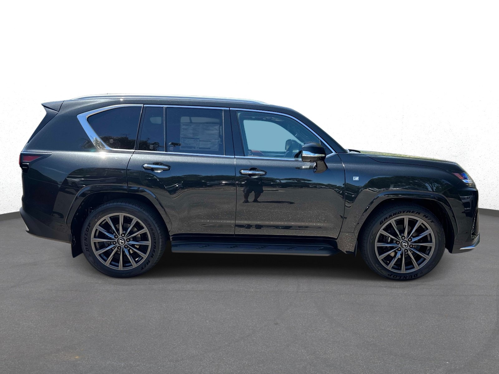 New 2026 Lexus LX 700h F Sport AWD/4WD image 2