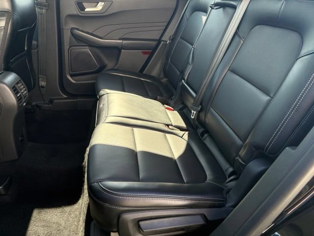 Used 2024 Ford Escape Platinum AWD/4WD image 11
