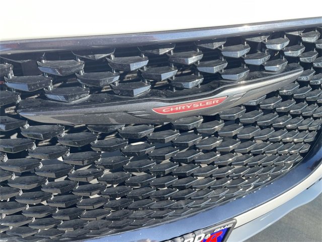 Used 2023 Chrysler 300 S image 32