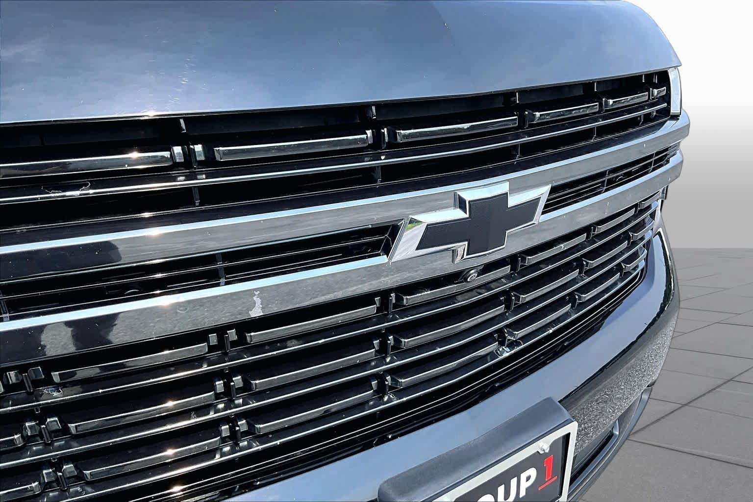 Used 2022 Chevrolet Tahoe RST w/ Luxury Package AWD/4WD image 30