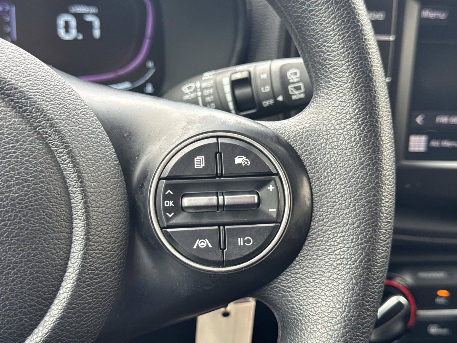 Used 2023 Kia Soul LX FWD image 17