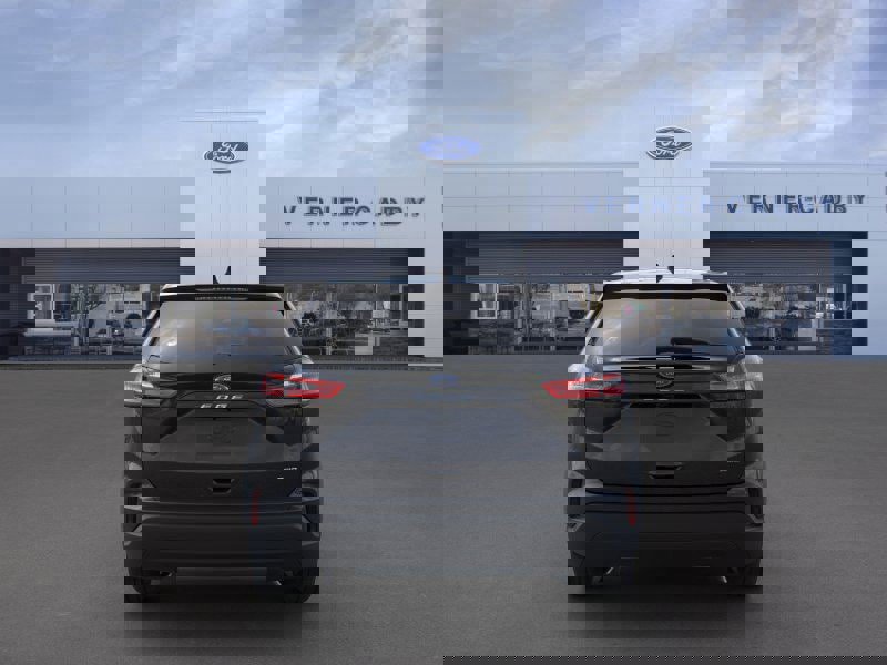 New 2024 Ford Edge SE image 5
