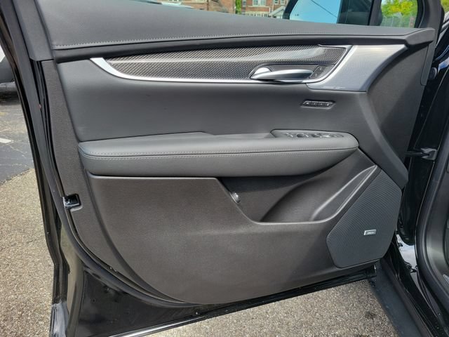 New 2026 Cadillac XT5 Sportv w/ LPO, Floor Liner Package AWD/4WD image 21