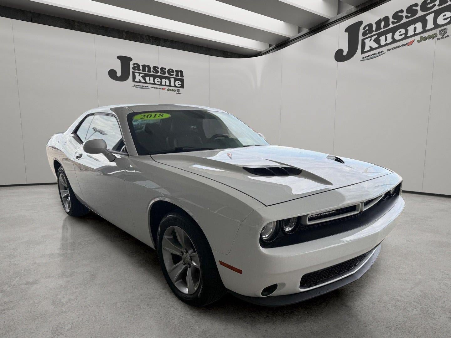 Used 2018 Dodge Challenger SXT RWD image 5
