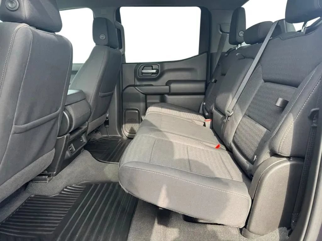 Used 2023 Chevrolet Silverado 1500 Custom w/ LPO, Dark Essentials Package AWD/4WD image 18