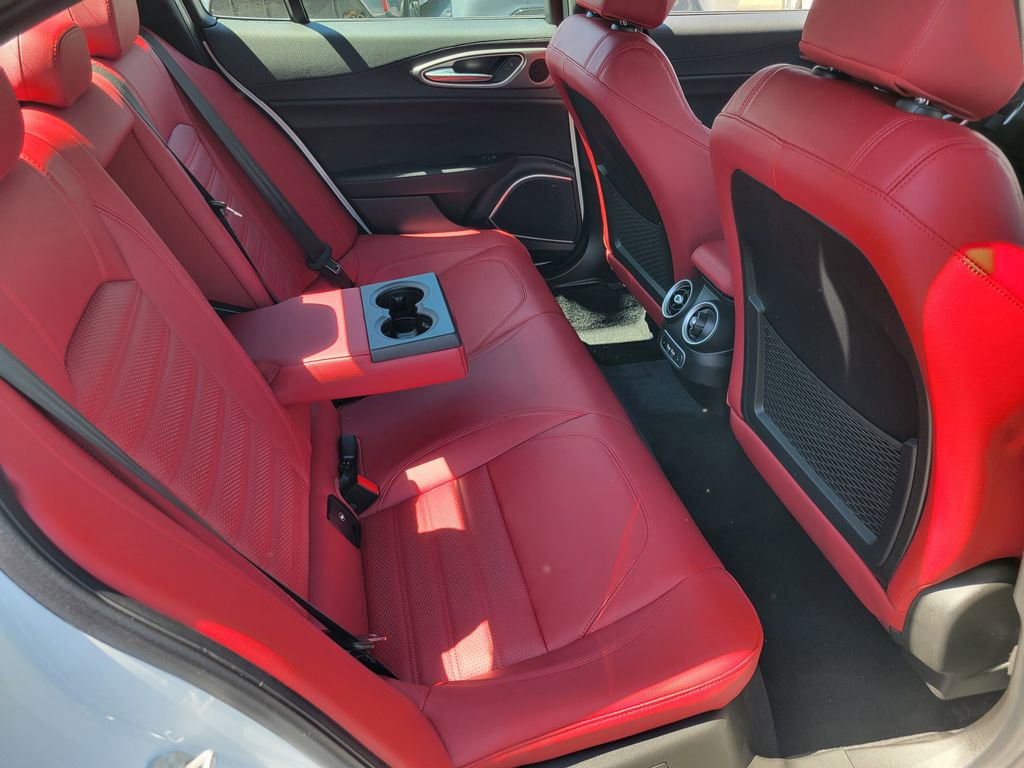 Used 2022 Alfa Romeo Giulia Veloce image 19