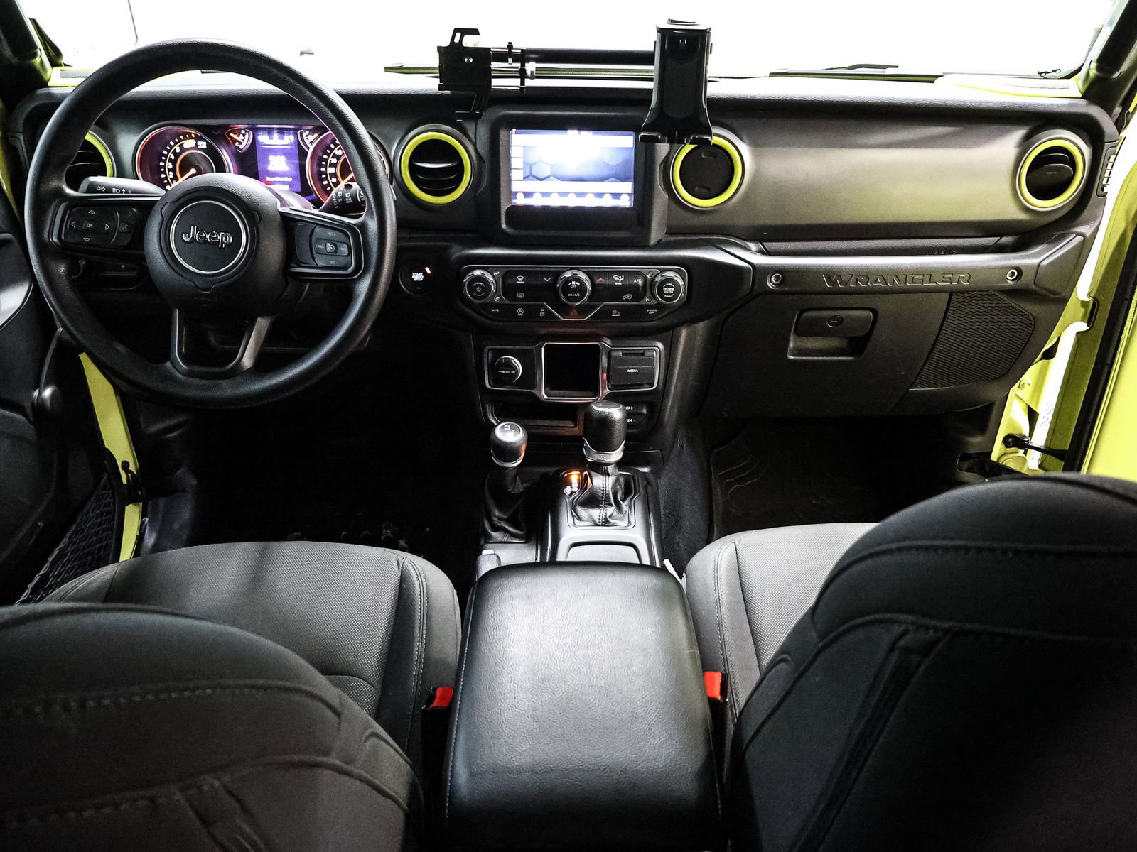 Used 2023 Jeep Wrangler Willys image 24