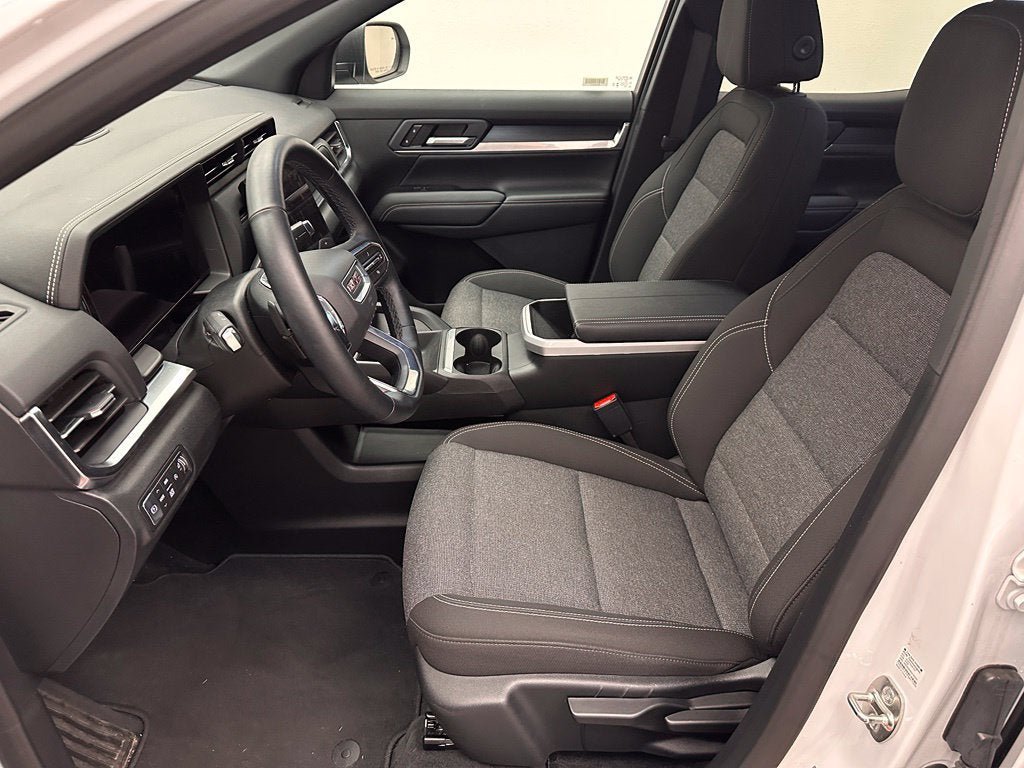 Used 2026 GMC Terrain Elevation AWD/4WD image 17