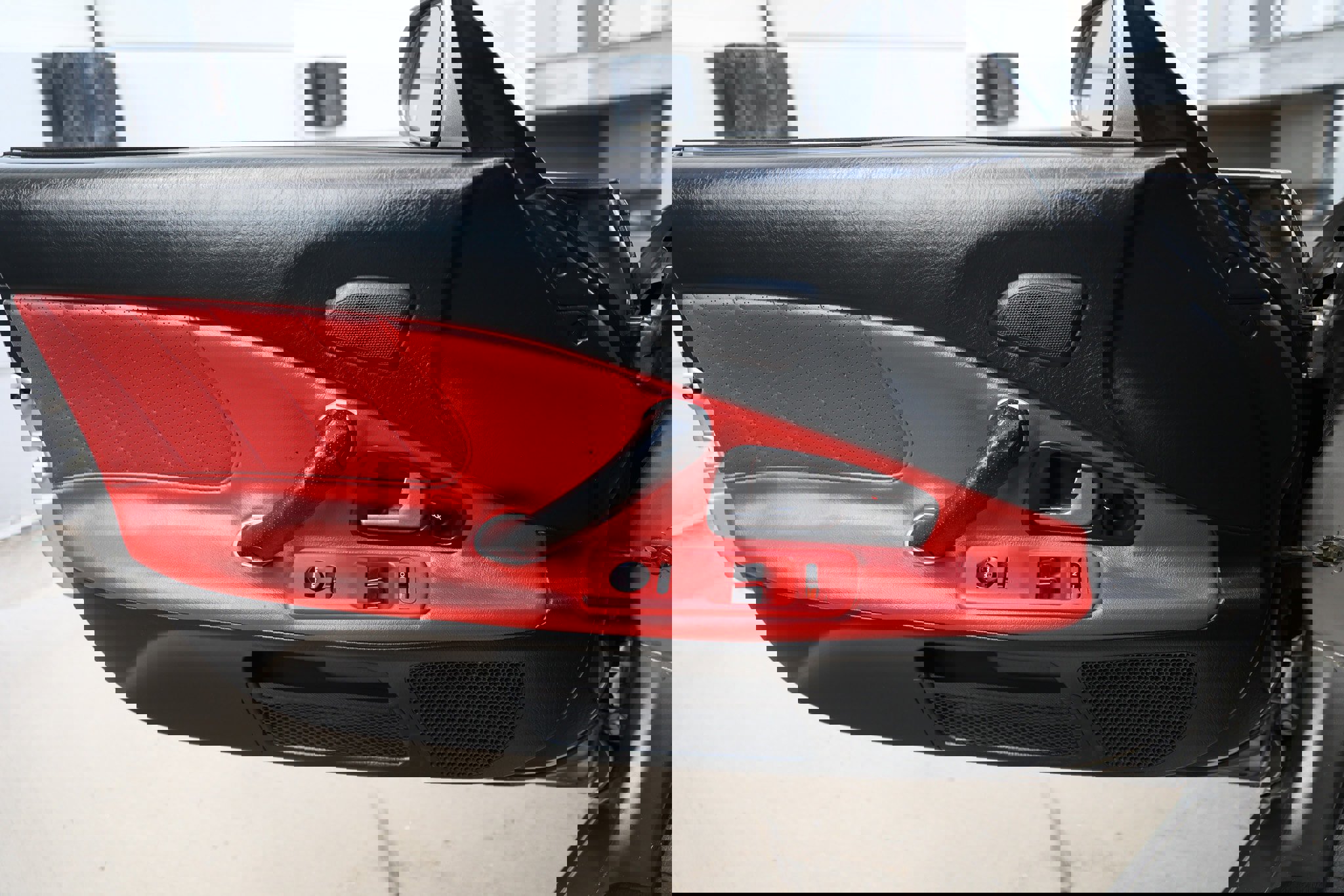 Used 2004 Honda S2000 image 36