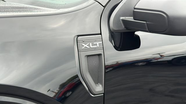 New 2025 Ford Maverick XLT image 11