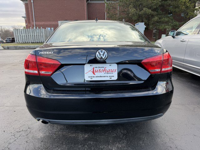 Used 2015 Volkswagen Passat 1.8T S image 30
