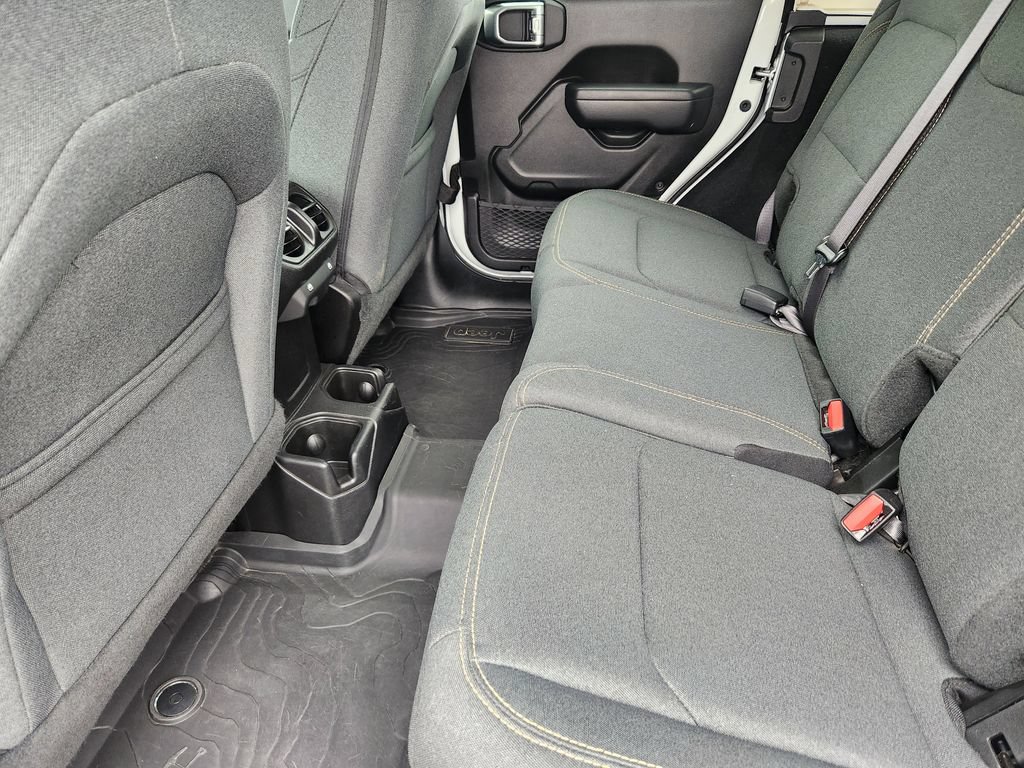 Used 2025 Jeep Wrangler Unlimited Sport AWD/4WD image 34