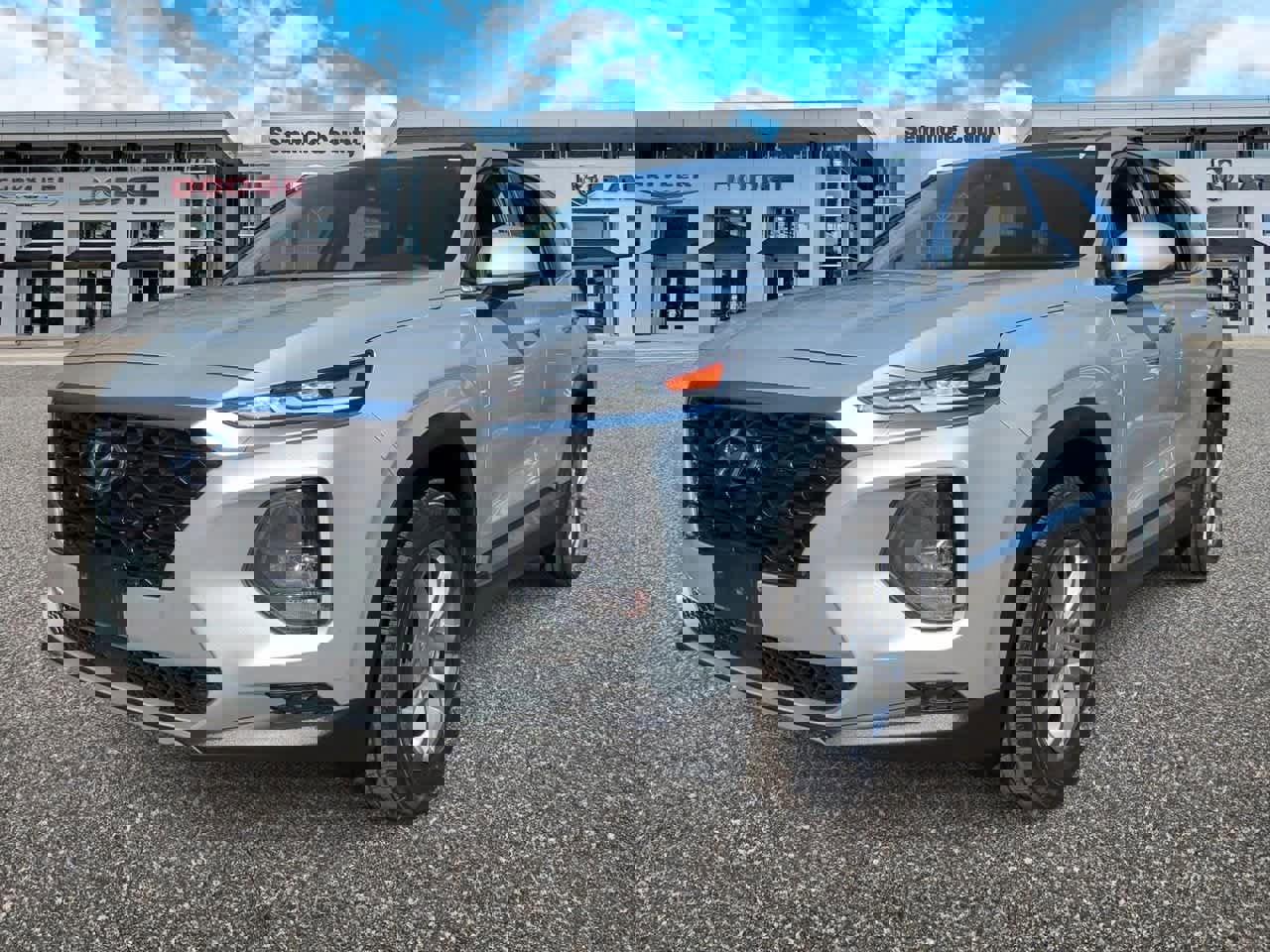 Used 2020 Hyundai Santa Fe SE image 4