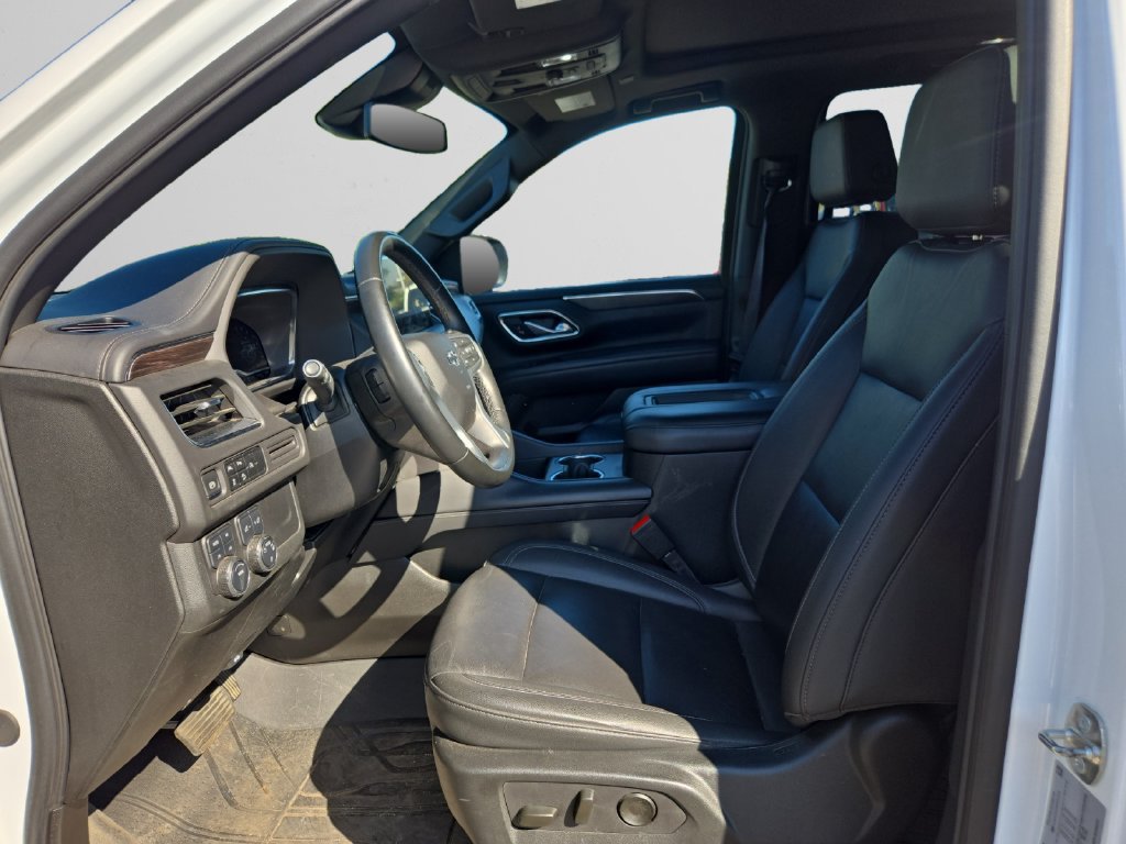 Used 2024 Chevrolet Suburban Z71 AWD/4WD image 11